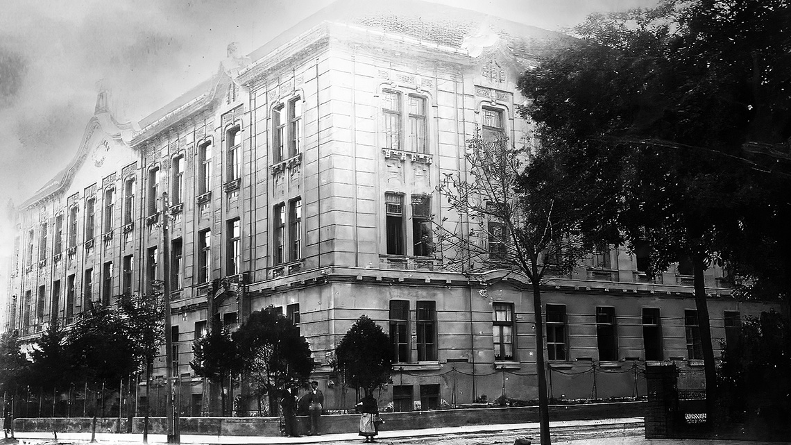 Private High School in Novi Bečej: School History Between the Two World Wars