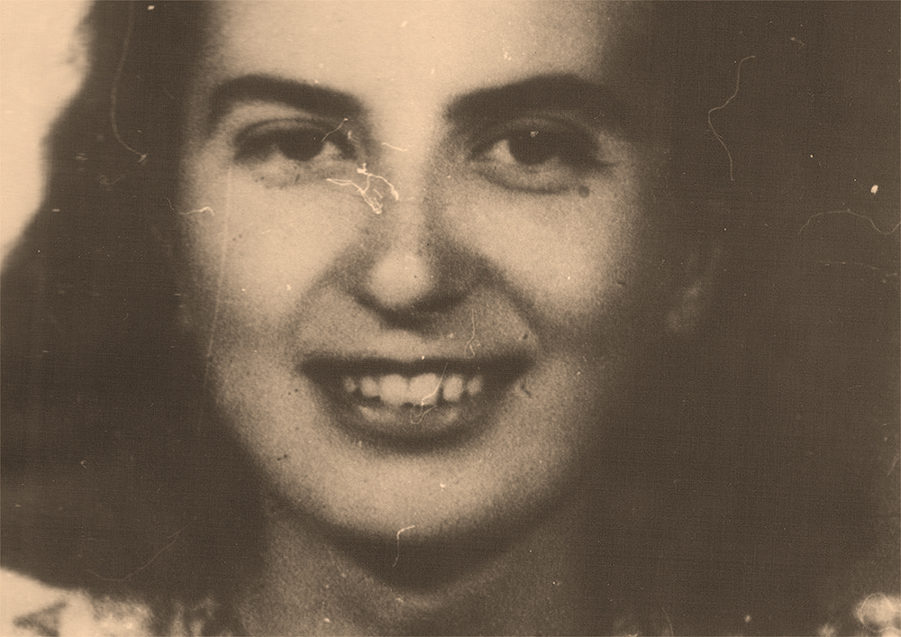 Olga Ubavić, jedan od rukovodilaca SKOJ-a. Svirepo je mučena tokom blokade Kumana. Streljana je u Petrovgradu 1942. oko Božića