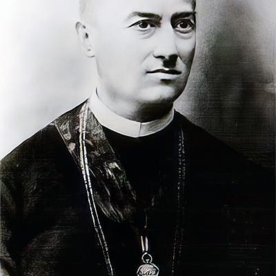 Dr Jene Sentklarai