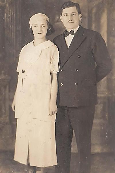 Bračni par Mara i Ivan Kovačev u Americi 10. maja 1934. godine